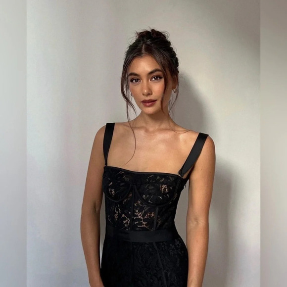 LEO LIN Clover Lace Bustier Ruffle Midi Dress in Black, size 8 Sleeveless - Picture 14 of 16